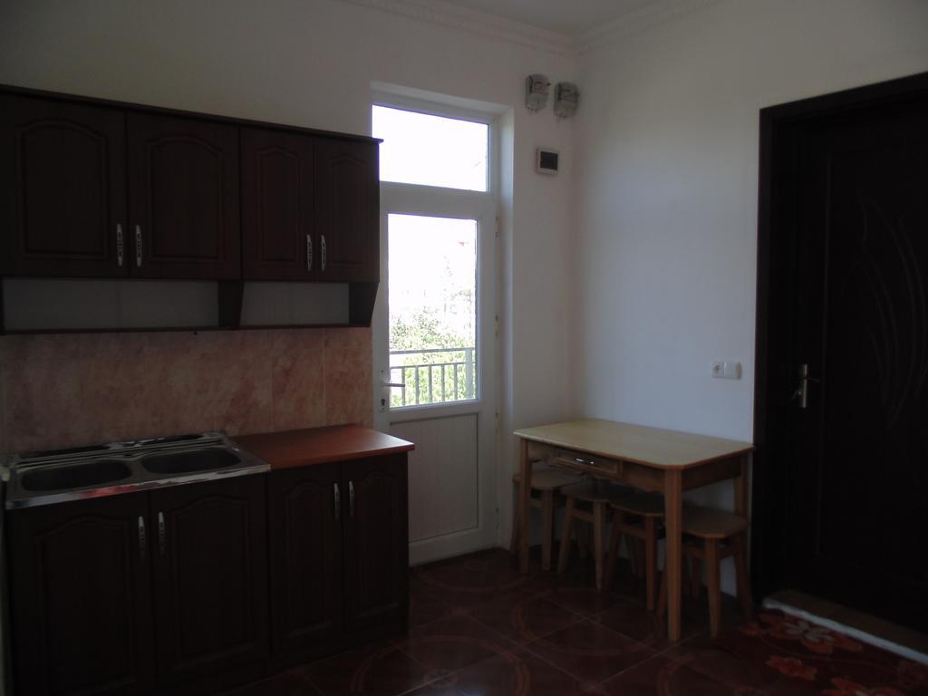Apartment Merabi Batumi Cameră foto
